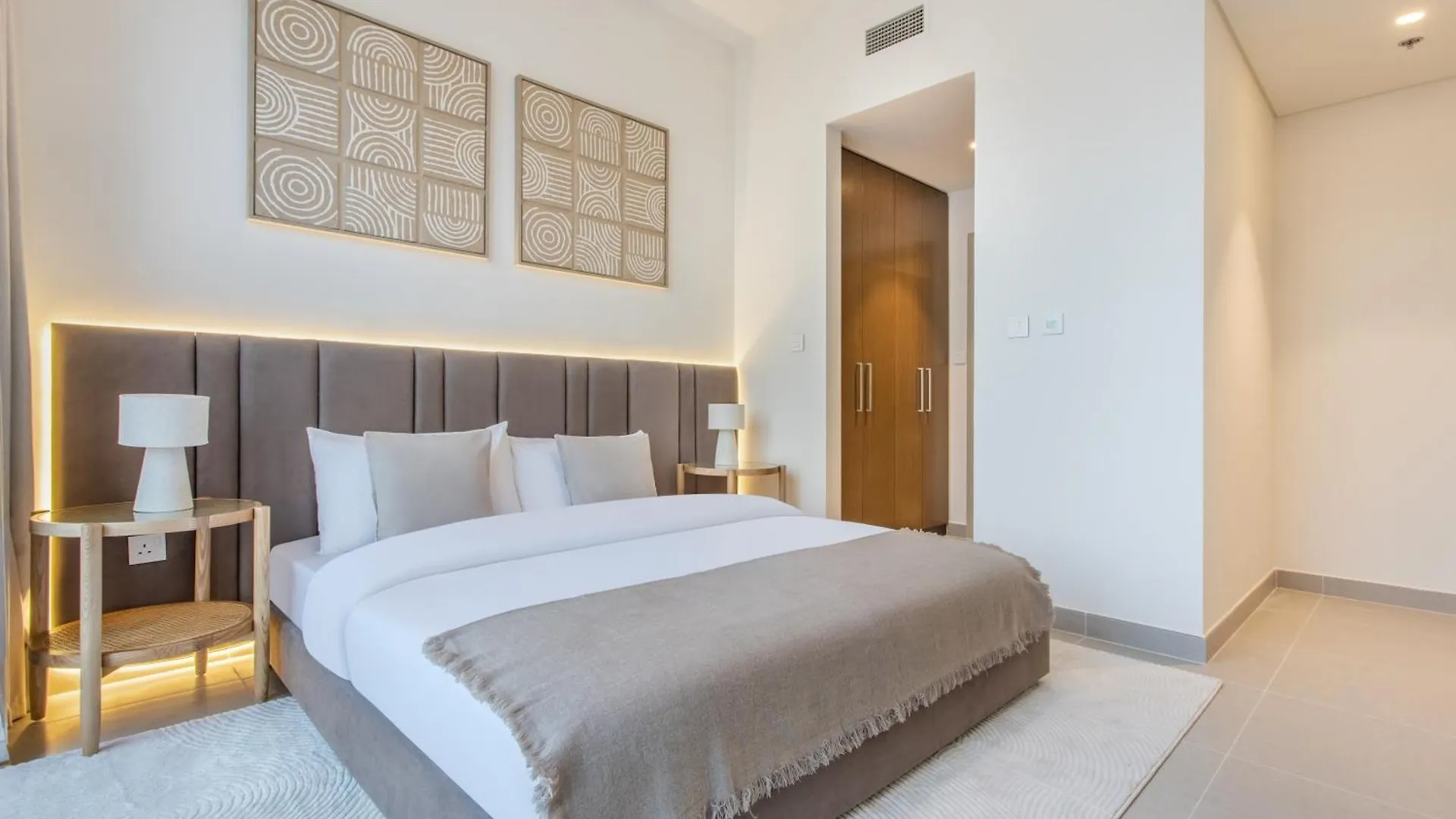 65Th High Floor - 4 Bedroom Apartment With Best Opera, Fountain & Burj Khalifa View - Downtown Dubai - Forte Tower 1 By Stayfinity For Max 9 Guests United Arab Emirates