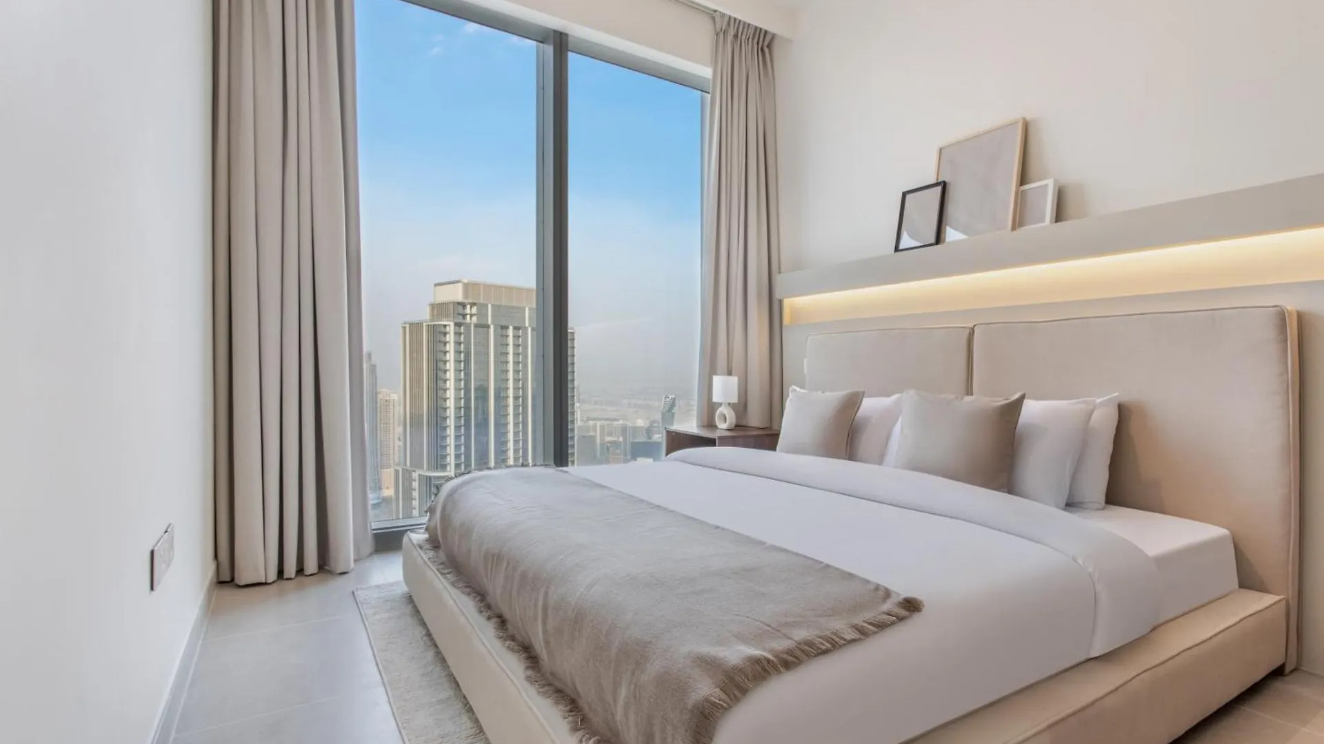 65Th High Floor - 4 Bedroom Apartment With Best Opera, Fountain & Burj Khalifa View - Downtown Dubai - Forte Tower 1 By Stayfinity For Max 9 Guests 0*,  United Arab Emirates